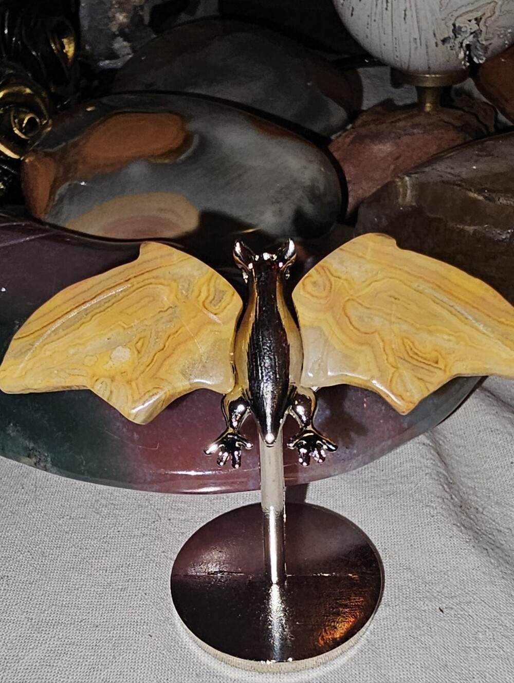 New🎃🖤Yellow Banded Agate Bat Small Carving-Custom Stand🎃🖤Halloween Decor🎃👻